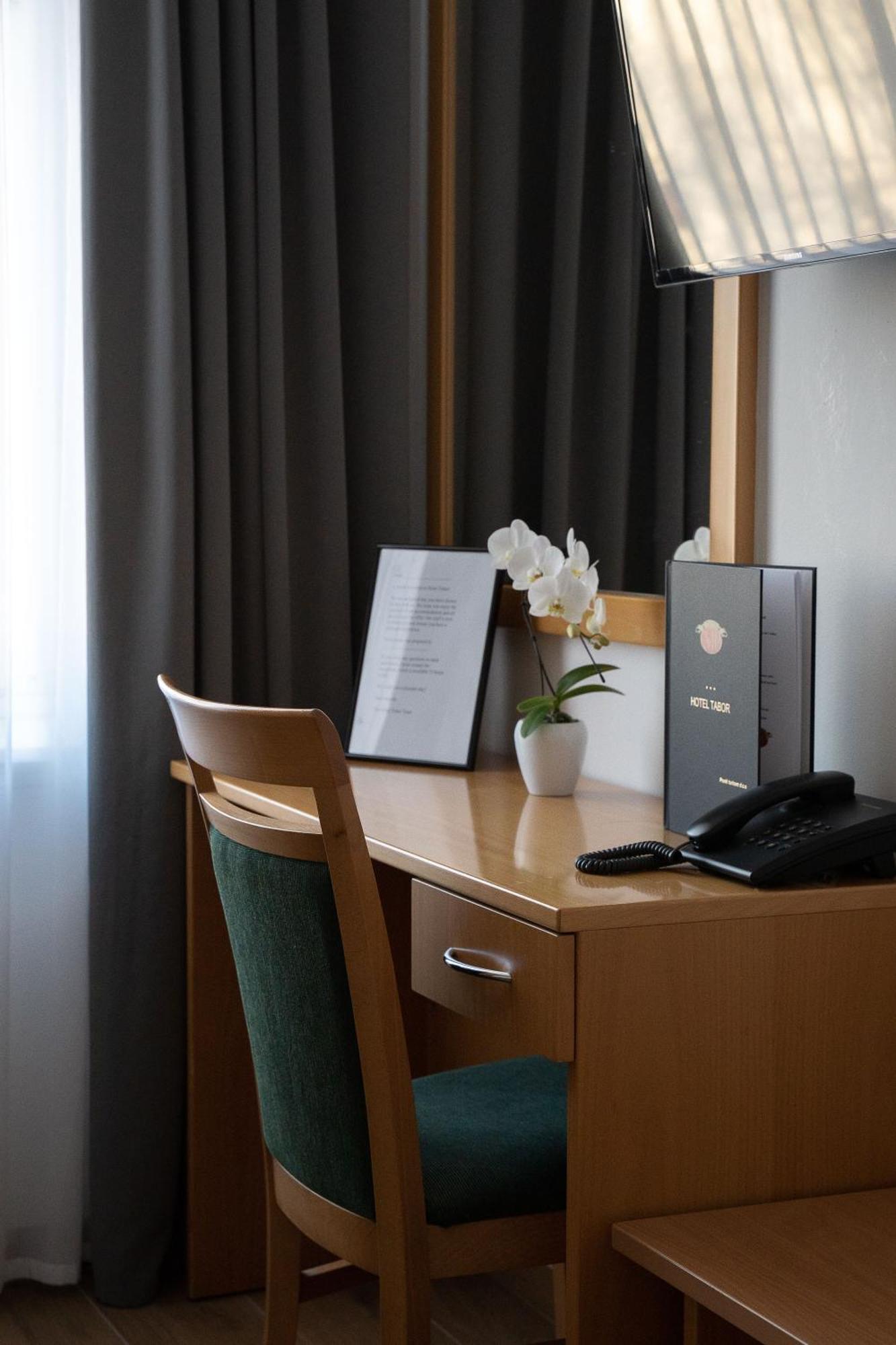 Hotel Tabor Сежана Екстер'єр фото